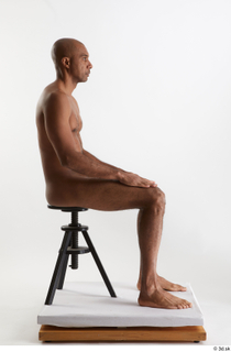 Tiago  1 nude sitting whole body 0005.jpg